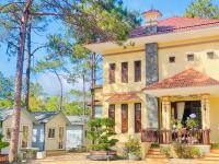 HeniSi Homestay Măng Đen Villa - B&B Kon Von Kla