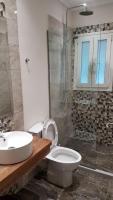 Appartamento con 2 Camere da Letto e Balcone