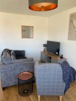 Bay - Brambles Chine, Colwell Bay, Nr Yarmouth - 5 star WiFi - Short walk to The Hut and beach - Ferry offers - Chambres d'hôtes Freshwater
