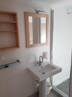 Driepersoonskamer met Eigen Badkamer