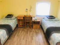 Chambre Double ou Lits Jumeaux avec Salle de Bains Commune