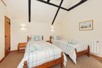 Twin Room with Bathroom