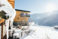 Boutique Apartment Sonnenhang - incl InfinityPOOL - Ferienwohnung Fließ im Oberinntal