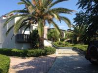 House with Garden - Chambres d’hôtes Néa Péramos