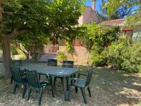 Maison provençale en campagne à Eguilles - B&B