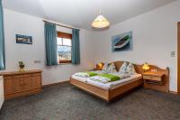 Apartment mit Balkon