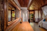 Suite Standard Plus with Sea View and Balcony