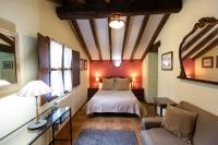 Doppel- oder Zweibettzimmer