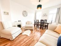 Stilvolles Apartment mit 2 Schlafzimmern & Balkon - nahe Flughafen, Porsche und Messe - B&B Leipzig