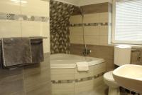 Habitación Doble con baño - 2 camas