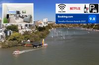 Amazing River View - 3 Bedroom Apartment - Brisbane CBD - Netflix - Fast Wifi - Carpark - Chambres d’hôtes Brisbane