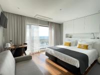 Deluxe Twin Room with Sea View