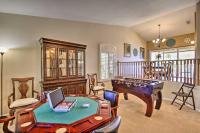 Boat Dock, Game Room! Lakefront Glendale Getaway - B&B Peoria