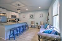 NEW! Renovated 2 Bed 2 Bath Apartment Downtown - B&B