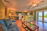 B&B Sarasota - Bright Coastal Condo Walk to Lido Key Beach! - Bed and Breakfast Sarasota