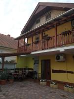 Bazsi Apartman - B&B