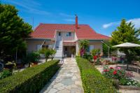 Christina's place - B&B Sami