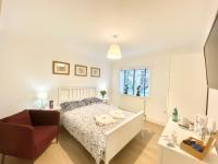 B&B Stalybridge - Lottie's Lott - Bed and Breakfast Stalybridge