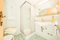 Camera Matrimoniale con Vista Montagna