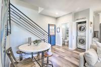 Dog-Friendly San Diego Home - 1 Mi to Ocean Beach - Chambres d’hôtes San Diego