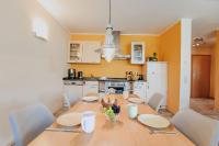 Ferienwohnung Am Leuchtfeuer EG - B&B Wustrow