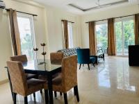 B&B Gurgaon - BluO 1BHK - DLF CyberCity, MG Road - Balcony, Lift - Bed and Breakfast Gurgaon