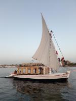 B&B Lúxor - Nile Sunrise Felucca Boat Private Rental - Bed and Breakfast Lúxor