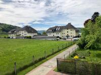 Danner Familien-Ferienwohnungen - Ruhige Lage, 650 m zum Attersee & zentral in Schörfling - Chambres d'hôtes Schörfling