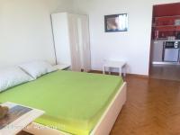 Estudio con terraza