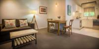 Bright Mystic Valley - B&B