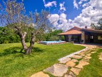 Family Apartment Rihter - B&B Črni Kal