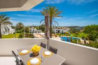 B&B Albufeira - Albufeira 2-Bedroom Apartment with Pool View - Bed and Breakfast Albufeira