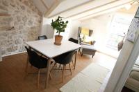 Apartment with terrace in the center od Vodice - B&B Vodice