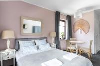 Dreibettzimmer mit eigenem Bad und Klimaanlage