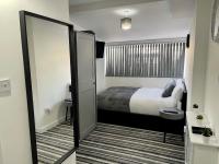 B&B London - Wisteria Studio - Bed and Breakfast London