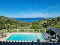 Villa Theia et Studio Theia - Chambres d’hôtes Kavvadádes