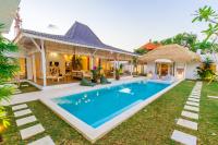 Villa M2 Seminyak by Alfred in Bali - B&B Seminyak