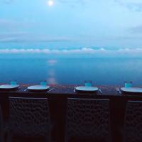 One-Bedroom Apartment with Sea View (424)