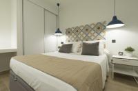 One-Bedroom Apartment VII