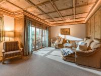 Three-Bedroom Apartment - Alpenrose