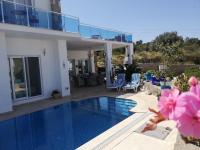 Villa Priene - Gumusluk Private Pool - Bed and Breakfast Gümüşlük