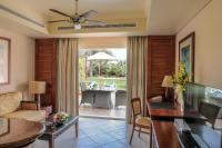 One Bedroom villa with living room, private garden terrace and parking sea view