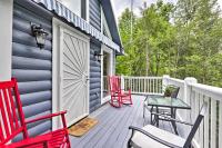 B&B Sevierville - Hillside Happiness Cabin 9 Mi to Pigeon Forge! - Bed and Breakfast Sevierville