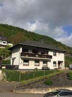 B&B Kattenes - Haus Erika/ Fam. Frevel - Bed and Breakfast Kattenes