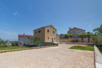 Villa Lali - Modern Villa near the sea in Lukoran - B&B Lukoran