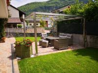 Family Room with Mountain View