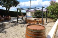 Villa climatisée avec piscine - B&B Pont-Saint-Esprit