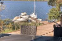 Exclusive House in Steninge Marina , Märsta - B&B