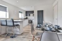 B&B Sheffield - Newly Renovated 3 Bed Apartment with Parking by Ark SA - Bed and Breakfast Sheffield