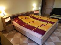 Camera Matrimoniale Deluxe (2 Adulti + 1 Bambino) 